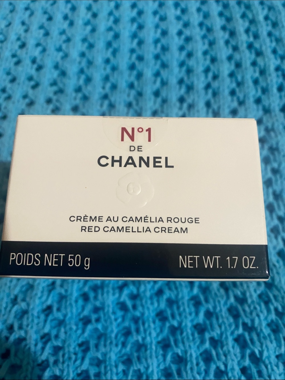 CHANEL N°1 Red Camellia Cream – White & Black Packaging with Red Accent